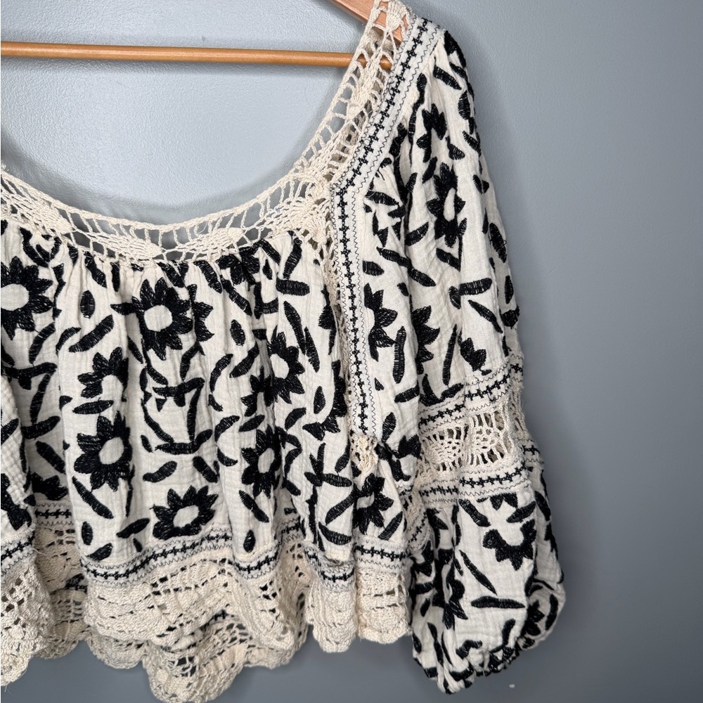 Free People Black and Cream Floral Blouse - Picture 5 of 12
